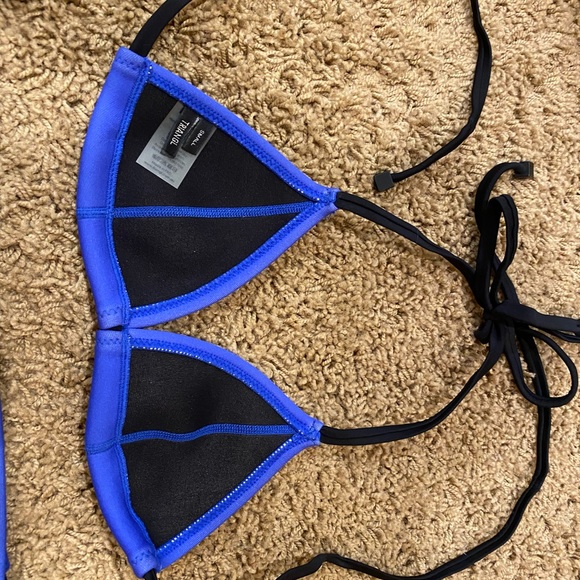 TRIANGL Blue Bikini w Bag - Picture 4 of 8